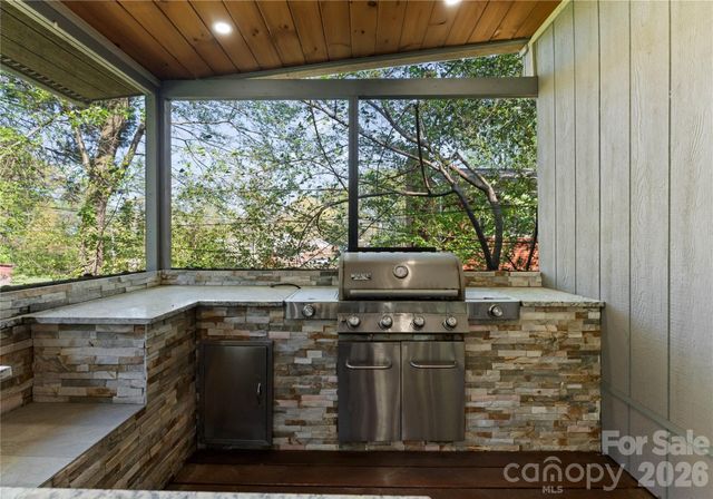 5100 White Oak Road, Charlotte, NC 28210