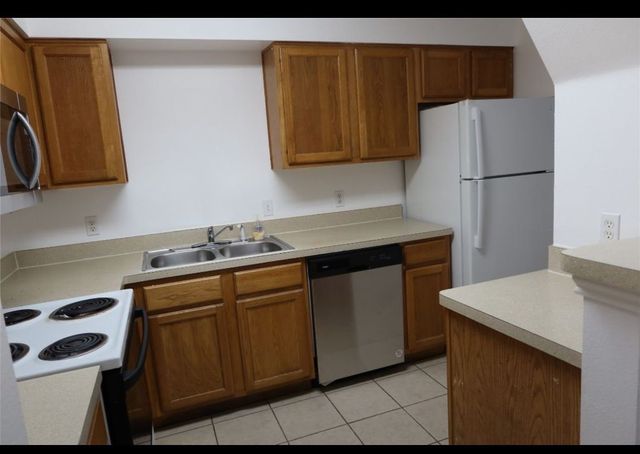 9817 Walnut Street 107, Dallas, TX 75243