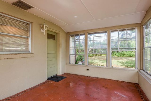 2883 STATE ROAD 590, Clearwater, FL 33759