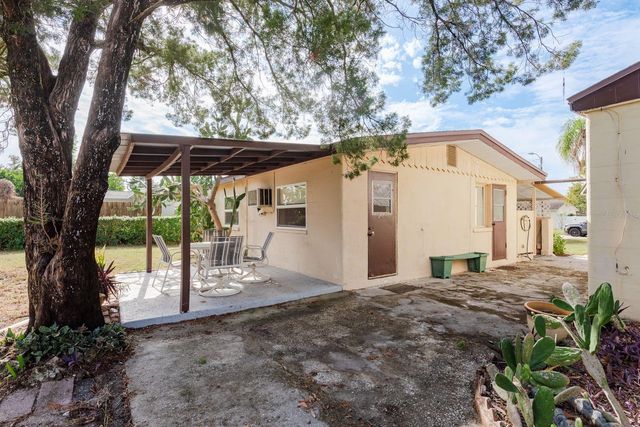 2883 STATE ROAD 590, Clearwater, FL 33759