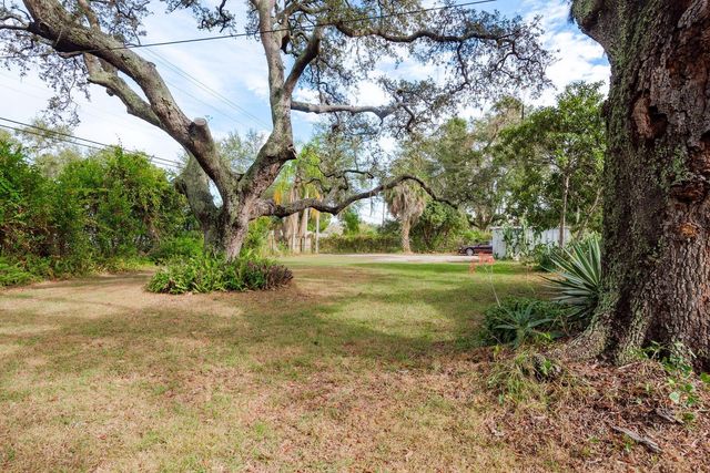 2883 STATE ROAD 590, Clearwater, FL 33759