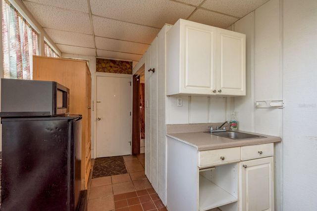 2883 STATE ROAD 590, Clearwater, FL 33759