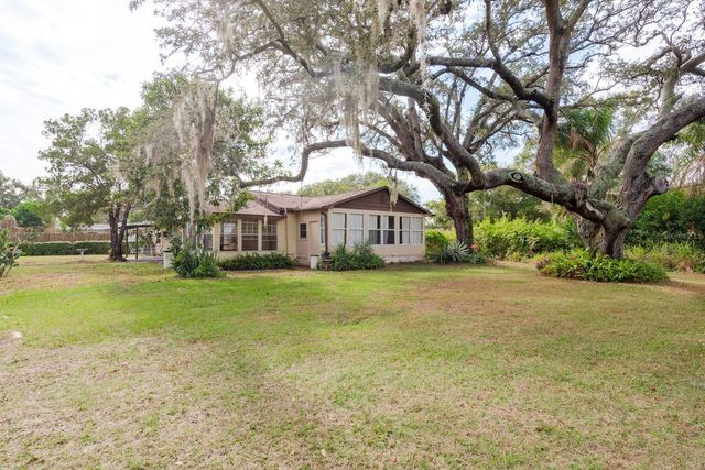 2883 STATE ROAD 590, Clearwater, FL 33759