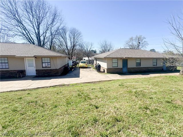 1002 Falconer Street, Charleston, AR 72933