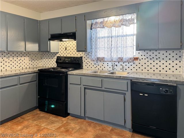 1002 Falconer Street, Charleston, AR 72933