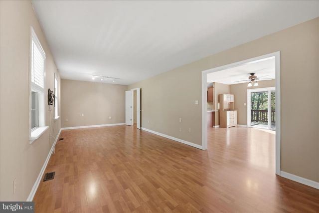 407 DOGWOOD DR, Cross Junction, VA 22625