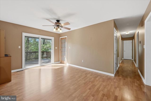 407 DOGWOOD DR, Cross Junction, VA 22625