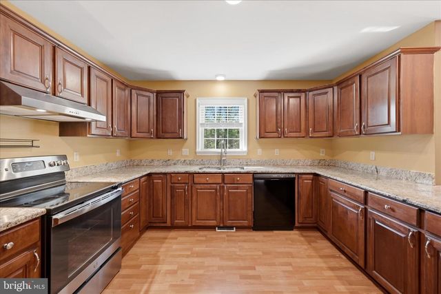 407 DOGWOOD DR, Cross Junction, VA 22625