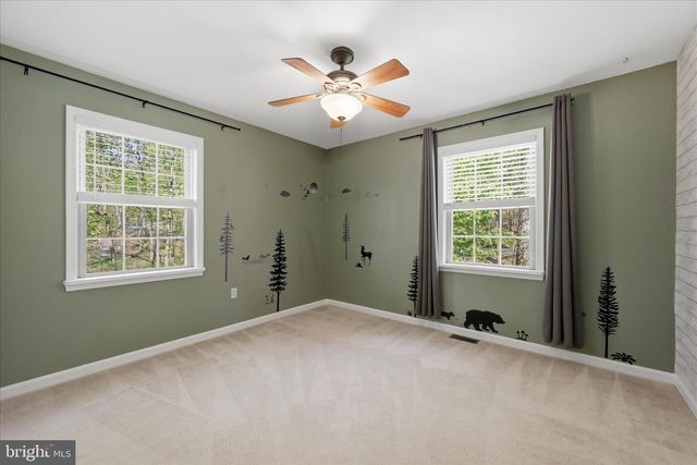 407 DOGWOOD DR, Cross Junction, VA 22625