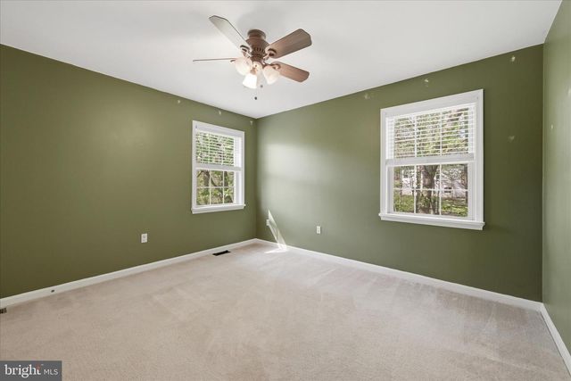 407 DOGWOOD DR, Cross Junction, VA 22625