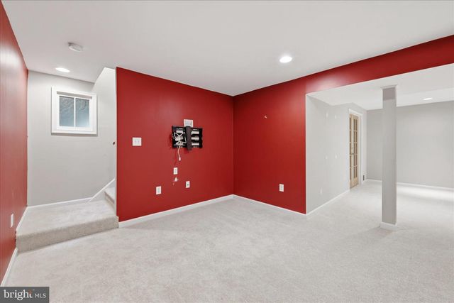 407 DOGWOOD DR, Cross Junction, VA 22625