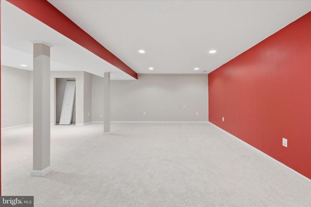 407 DOGWOOD DR, Cross Junction, VA 22625