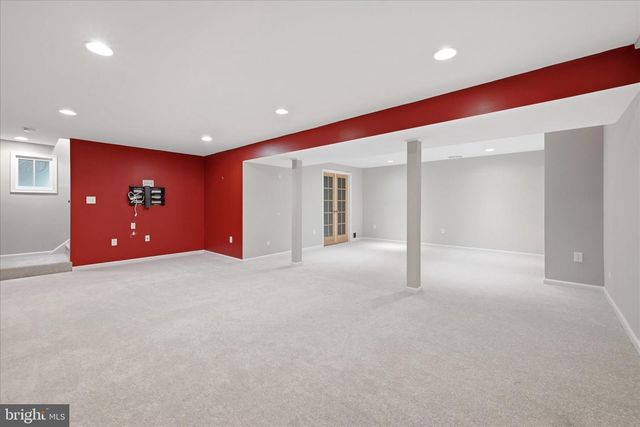 407 DOGWOOD DR, Cross Junction, VA 22625