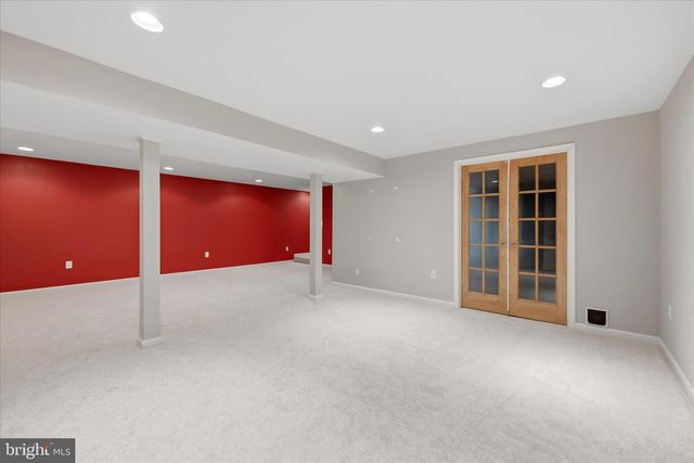 407 DOGWOOD DR, Cross Junction, VA 22625