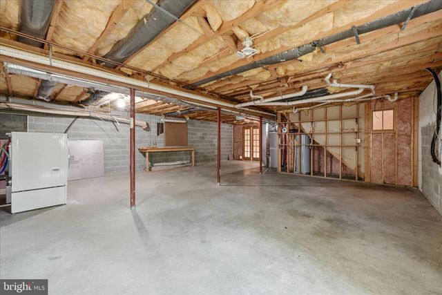 407 DOGWOOD DR, Cross Junction, VA 22625