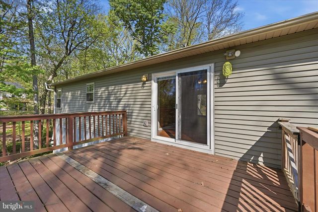407 DOGWOOD DR, Cross Junction, VA 22625