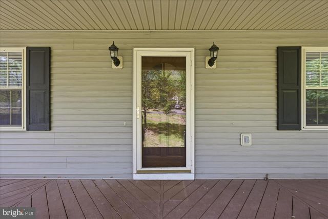 407 DOGWOOD DR, Cross Junction, VA 22625