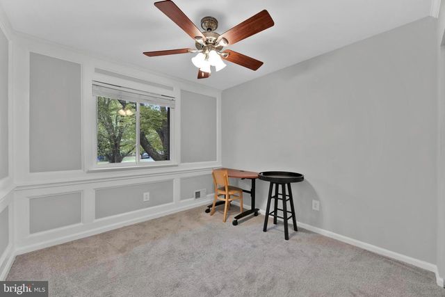 1002 CHARLTON PL, Herndon, VA 20170