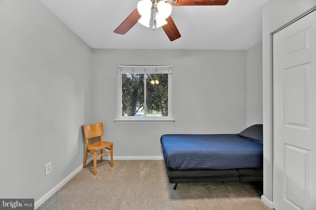 1002 CHARLTON PL, Herndon, VA 20170