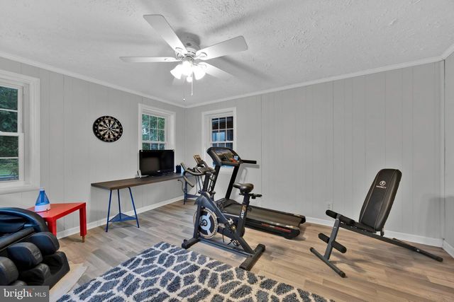 1002 CHARLTON PL, Herndon, VA 20170