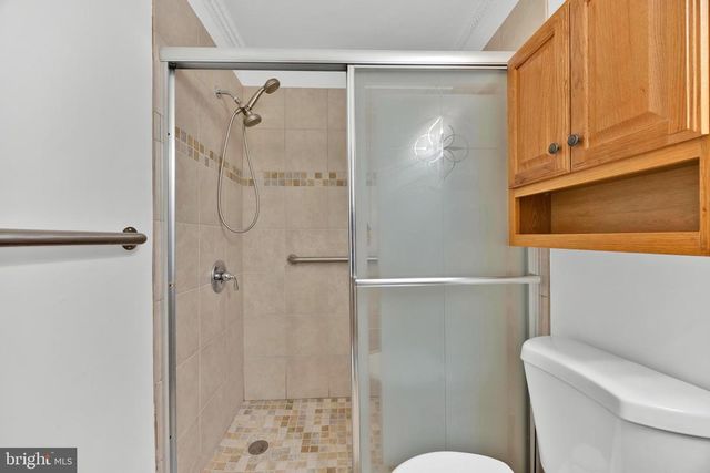 1002 CHARLTON PL, Herndon, VA 20170