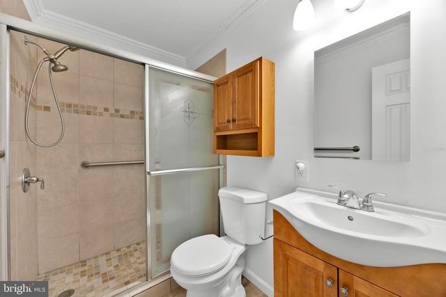 1002 CHARLTON PL, Herndon, VA 20170