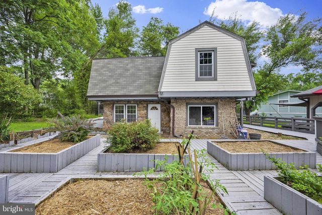 1002 CHARLTON PL, Herndon, VA 20170