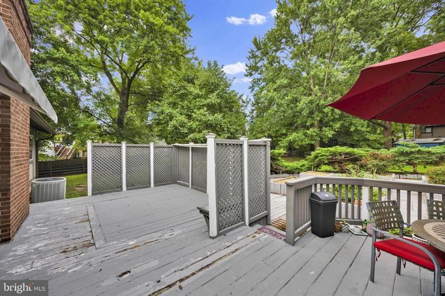 1002 CHARLTON PL, Herndon, VA 20170