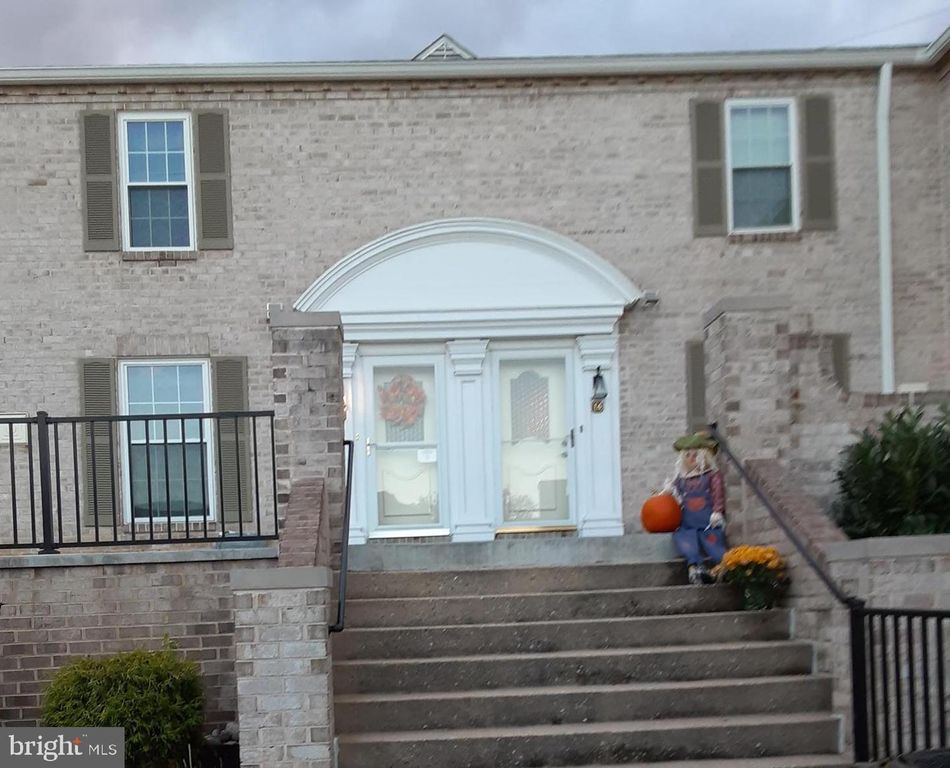 1000 COUNTRY CLUB RD #25, York, PA 17403