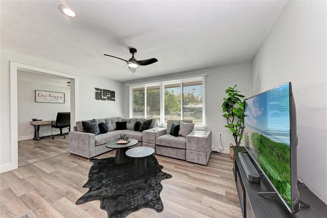 339 SUWANEE AVENUE, Sarasota, FL 34243