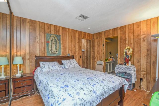 273 Luau Dr, Pittsburg, CA 94565