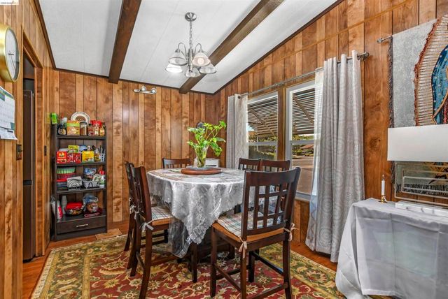 273 Luau Dr, Pittsburg, CA 94565