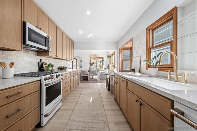 4866 Sussex, San Diego, CA 92116
