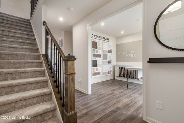 7716 Fair Ln, Louisville, KY 40291