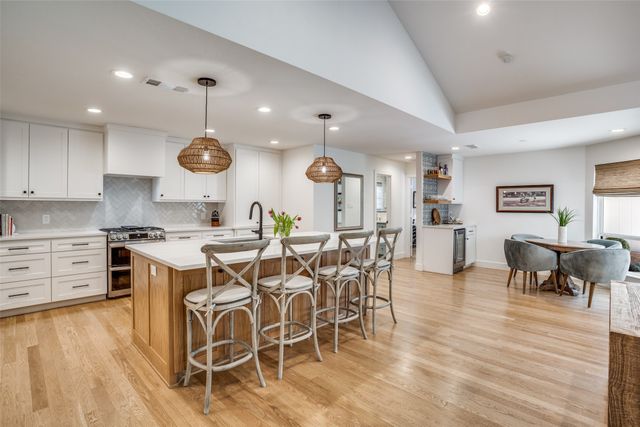 7220 Rustic Valley Drive, Dallas, TX 75248