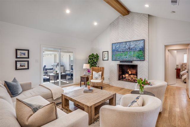 7220 Rustic Valley Drive, Dallas, TX 75248