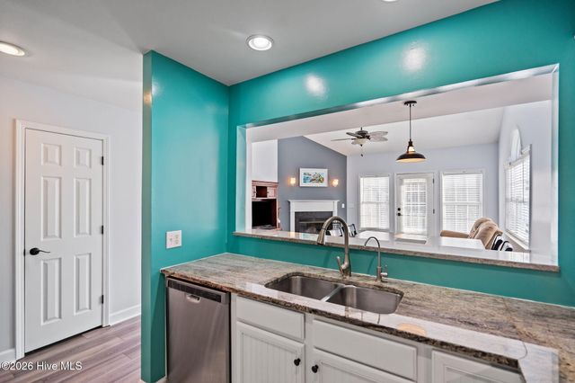 6211 Wrightsville Avenue Apt 119, Wilmington, NC 28403