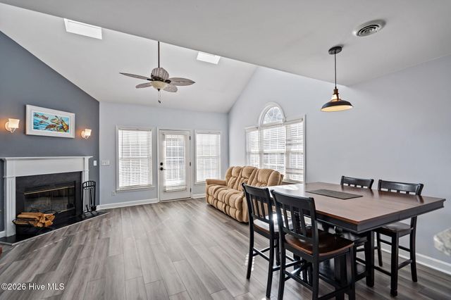 6211 Wrightsville Avenue Apt 119, Wilmington, NC 28403