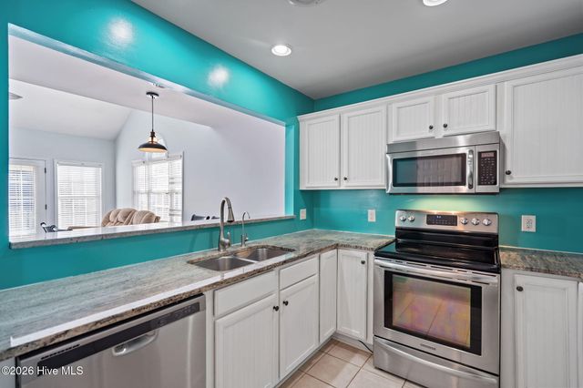 6211 Wrightsville Avenue Apt 119, Wilmington, NC 28403