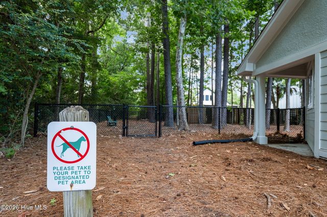 6211 Wrightsville Avenue Apt 119, Wilmington, NC 28403