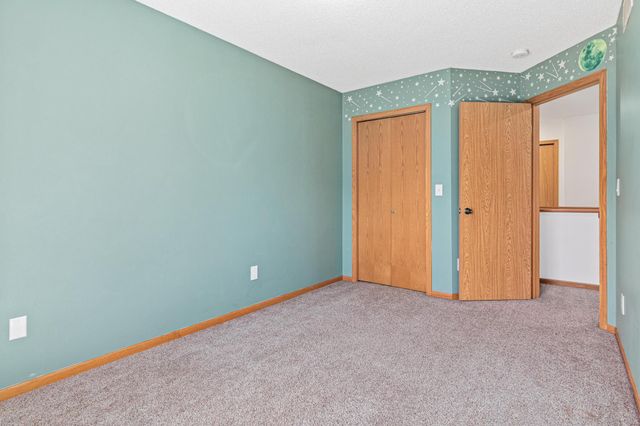 9918 Hamlet Court S, Cottage Grove, MN 55016