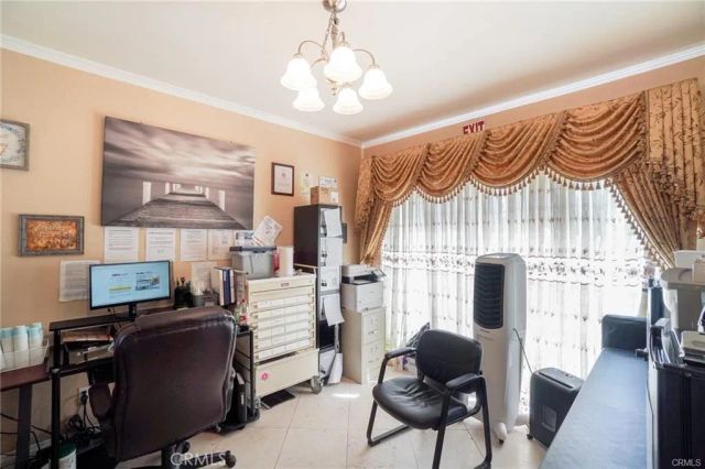 19404 Roscoe, Northridge, CA 91324