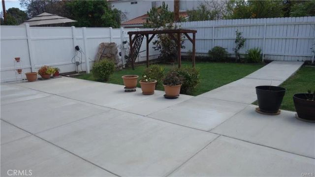 19404 Roscoe, Northridge, CA 91324