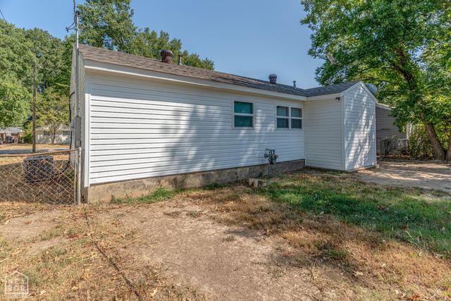 3207 Fairview Dr, Jonesboro, AR 72401
