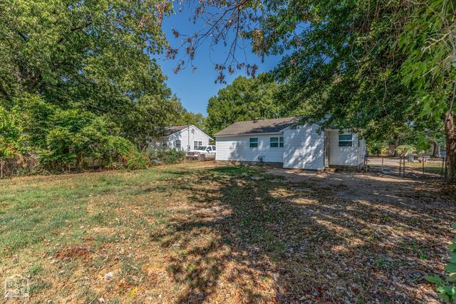 3207 Fairview Dr, Jonesboro, AR 72401