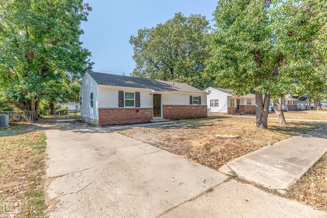 3207 Fairview Dr, Jonesboro, AR 72401
