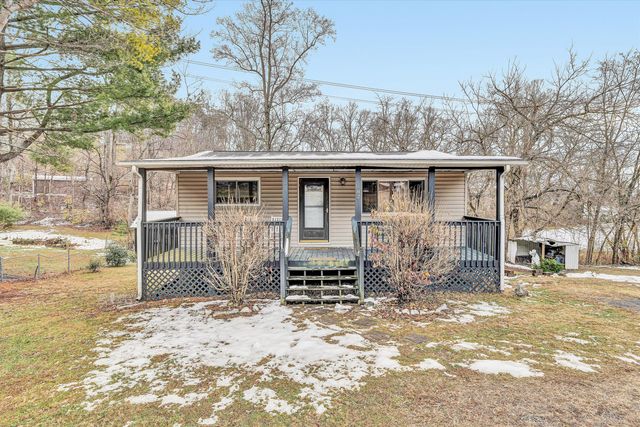 82 Spring Hollow RD, Troutville, VA 24175
