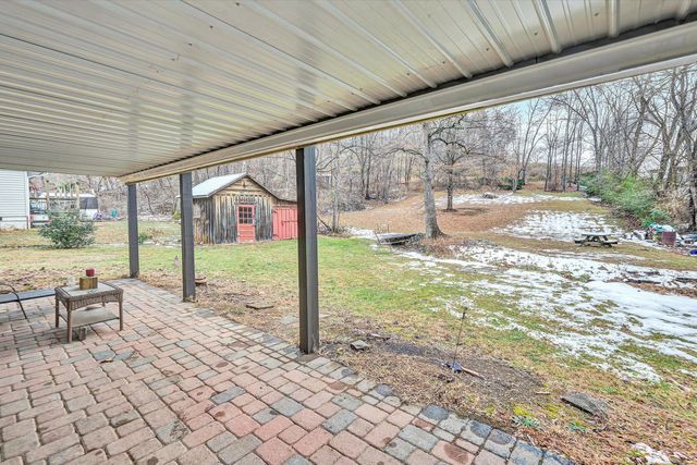82 Spring Hollow RD, Troutville, VA 24175