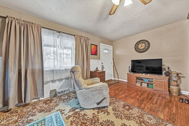 82 Spring Hollow RD, Troutville, VA 24175