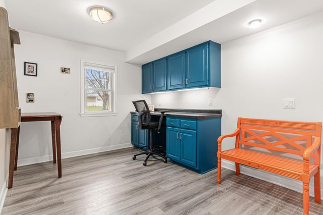 6901 Hillcrest Lane, Edina, MN 55435